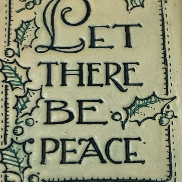 Let There Be Peace Hallmark Cards INC. Collectible Christmas Pin Brooch Plastic - Picture 2 of 8